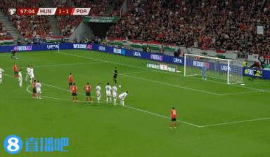 匈牙利门将：我从小就崇拜C罗，梦想有一天能扑出他的点球