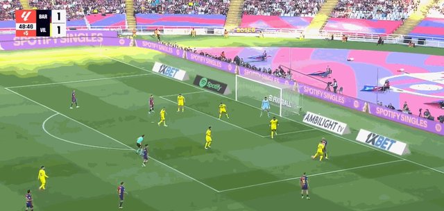 1747597513422023185.gif 亚马尔横梁.gif