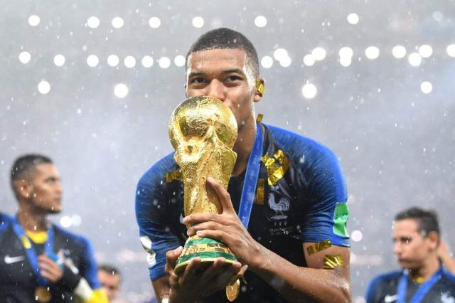 1717438755794030035.jpg mbappe 10.jpg