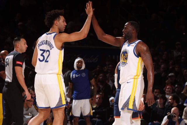 kaiyun-勇士尝试新内线组合收奇效，新秀护筐解放“追梦”