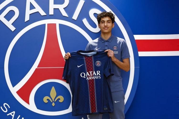 开云-投资未来！官方：巴黎与17岁小将加勒布、巴特贝达特签青训合同