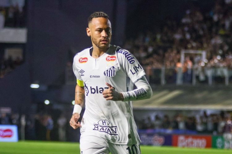 开云-ESPN：内马尔术后首次触球训练，预计2月4日对阵圣保罗进大名单