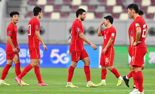 开云官网-新华社辟谣国足房费8000一晚：输球时连呼吸都是错