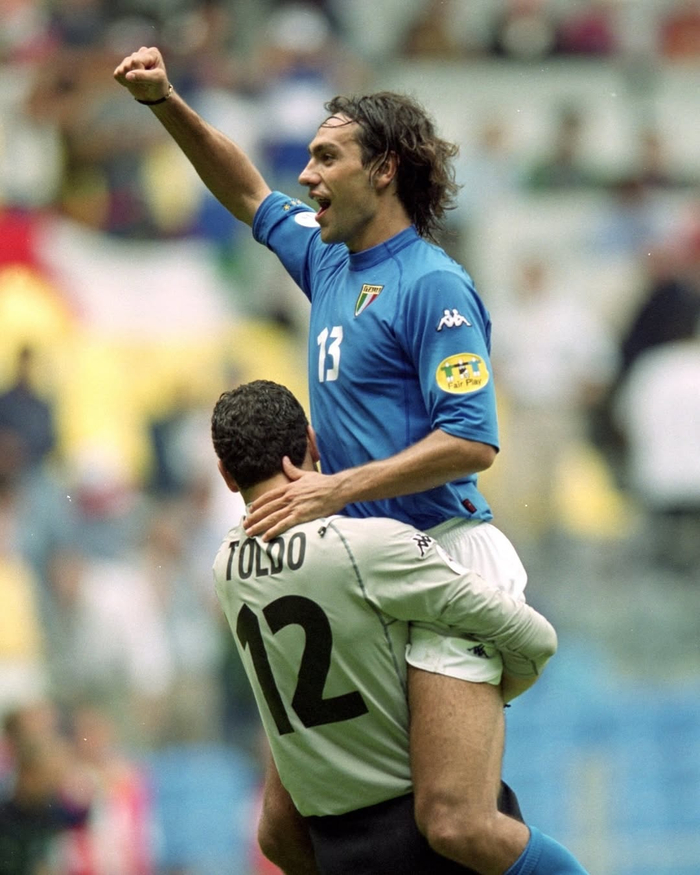 开云-意大利国家队内斯塔老照片曝光，AC米兰名宿风采依旧|世界杯_新浪体育_新浪新闻